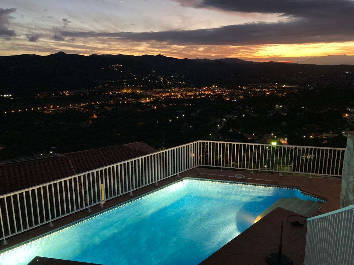 Villa Gardenia Mit Pool Und Traumhaftem Meerblick Санта Кристина д'Аро Екстериор снимка
